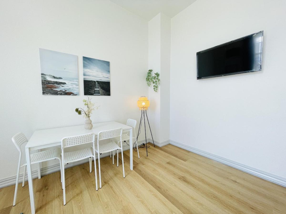 Aday - Blue Light Suite Apartment In The Center Of Hjorring Exterior photo