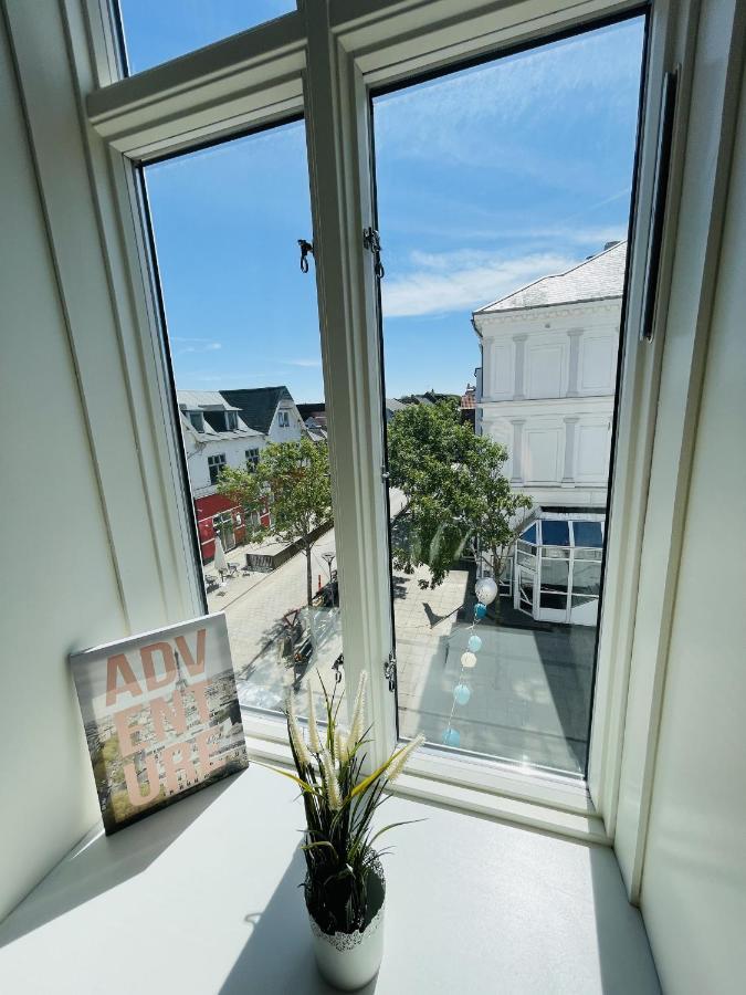 Aday - Blue Light Suite Apartment In The Center Of Hjorring Exterior photo