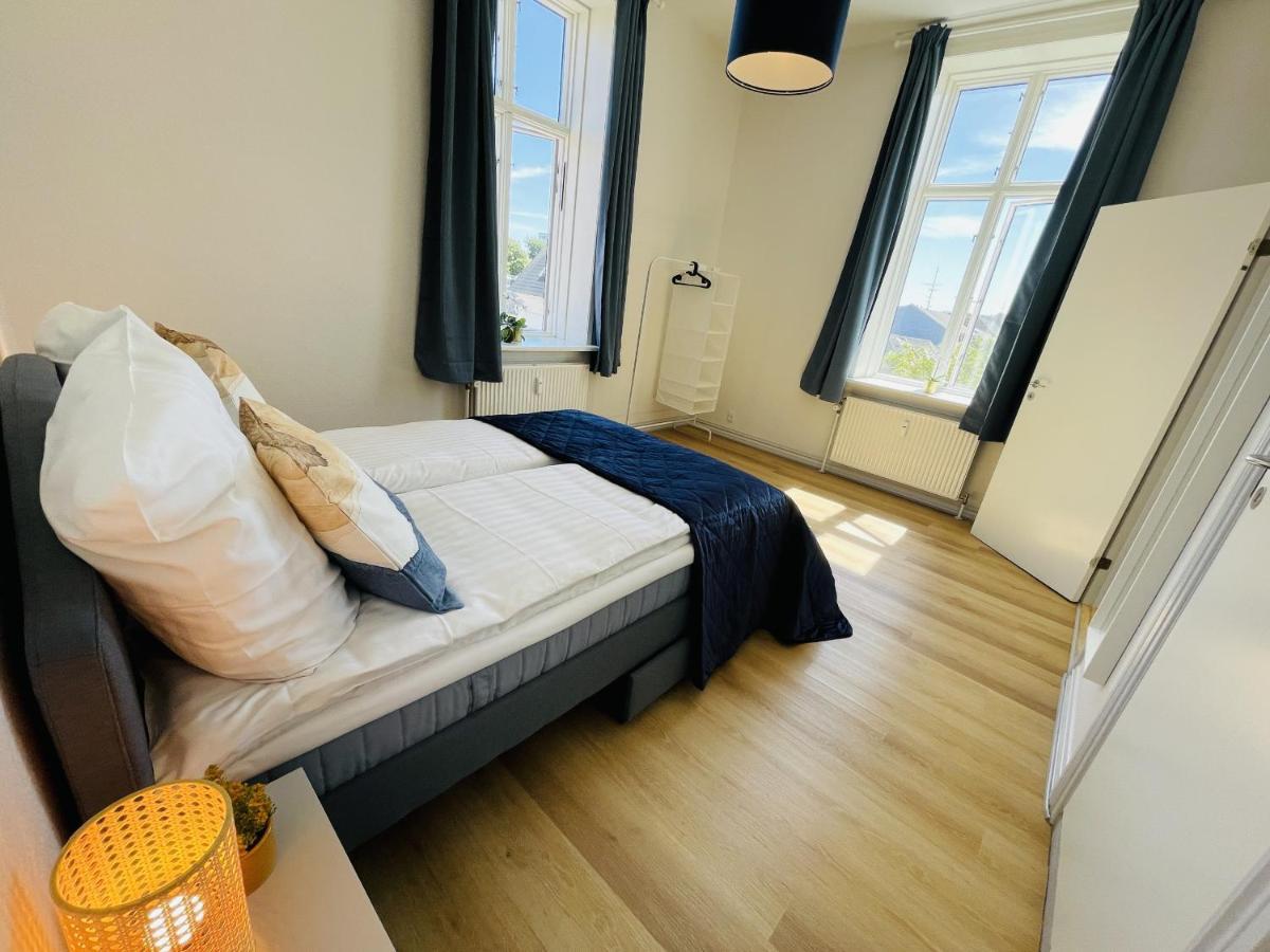 Aday - Blue Light Suite Apartment In The Center Of Hjorring Exterior photo